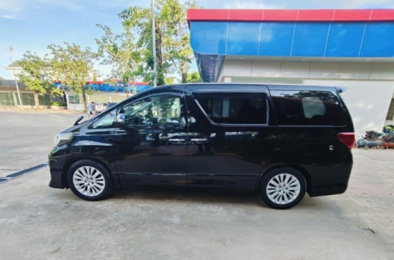 alphard taxi phnom penh